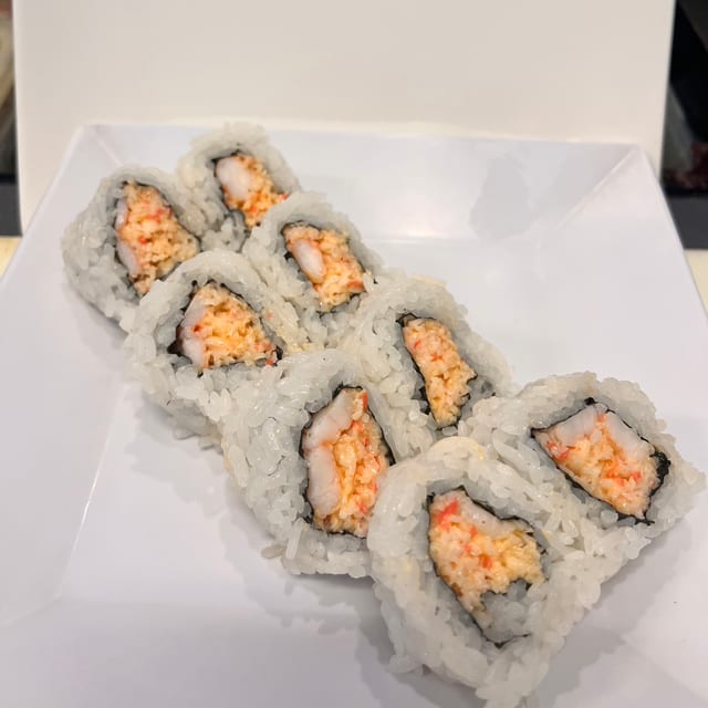 Spicy Shrimp Roll (8 Pieces).