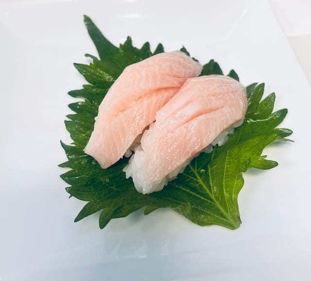 Hamachi Toro.