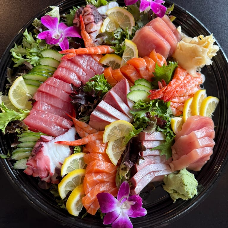 Fresh Sashimi Selection: Sushi, Poke, Japanese Delights